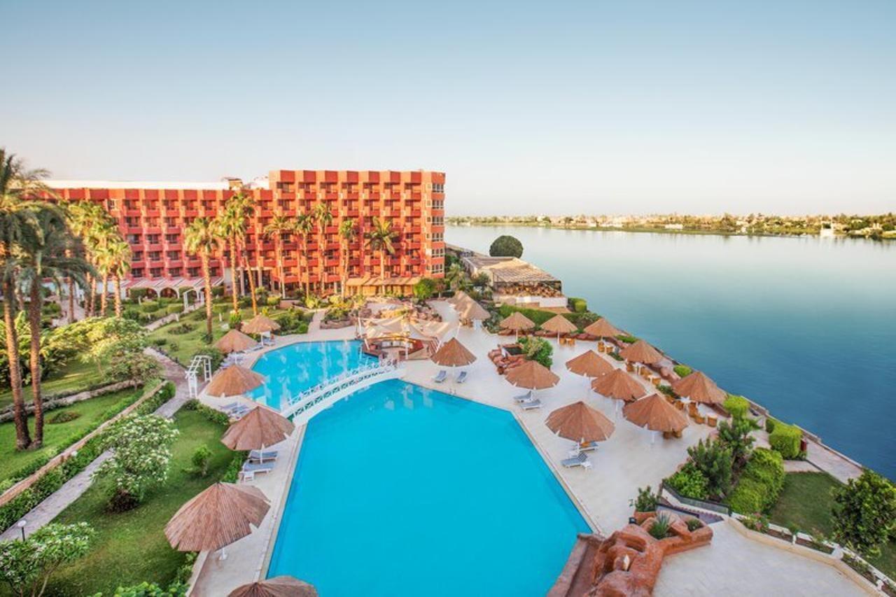 Pyramisa Hotel Luxor Esterno foto